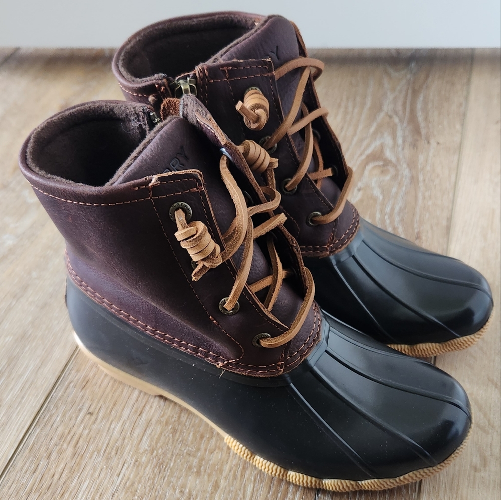 Sperry Duck Boots Size 6